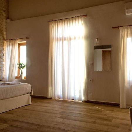 Ocean Waves Hotel Chania  Exterior foto