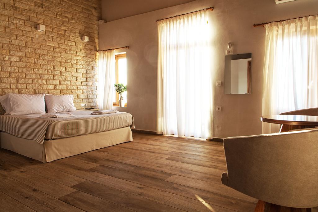 Ocean Waves Hotel Chania  Exterior foto