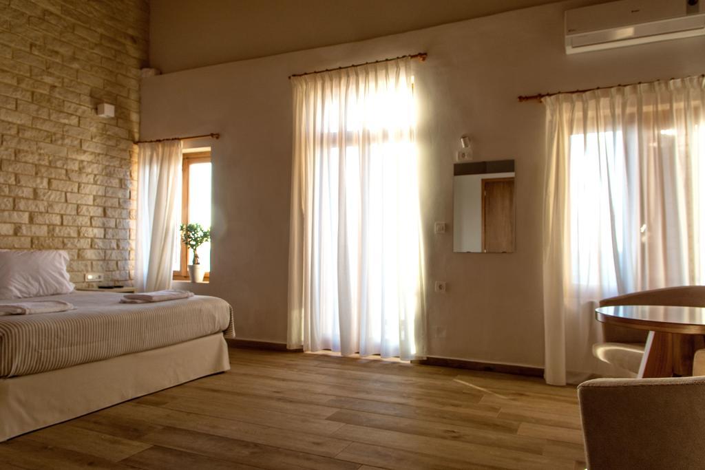 Ocean Waves Hotel Chania  Exterior foto